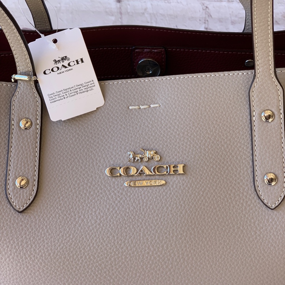 Coach Town Tote - Picture 9 of 12